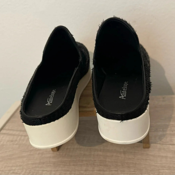 Antelope Sail Away Black Textured Slip On Shoes Leather Boho  Size 39 US 8 - Picture 5 of 9